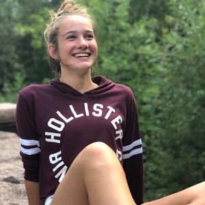 Meet your Posher, Casey